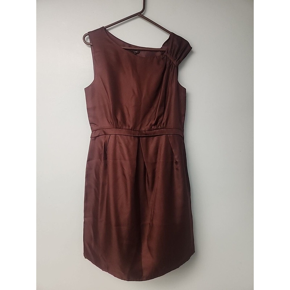 Tocca Womens 100% Silk Lined Dress Wine Color Size 10 With Ruched‎ Shoulder